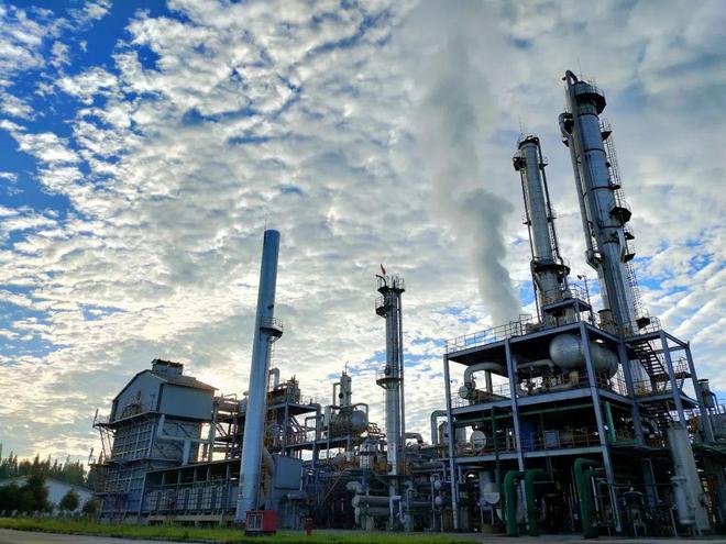 綿竹知名老廠企招人啦!操作工、機電技術人員,五險一金,薪資5-8k.